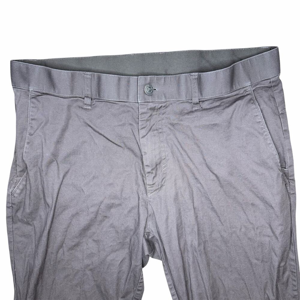 Fabletics Men’s Chino Brown/Gray - Picture 2 of 7